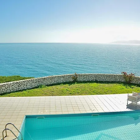 Villa Seafront Kefaloniaprivatevillas *