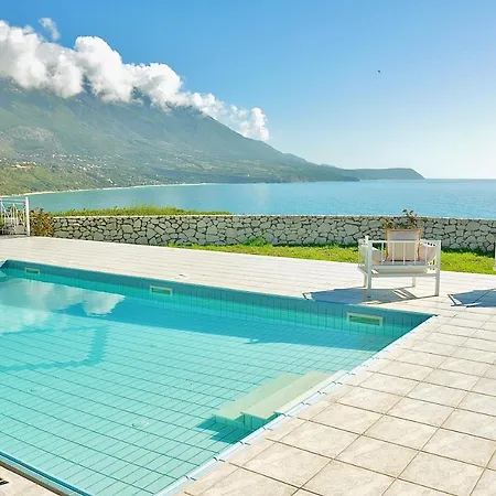 Villa Seafront Kefaloniaprivatevillas